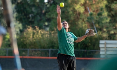 Los Amigos pitcher Freddy Hernandez