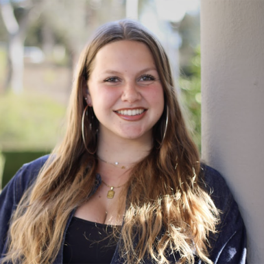 Anna Challberg headshot
