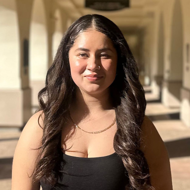 Julisa Menjivar headshot