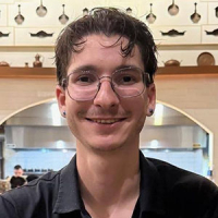 Eli Saliman headshot