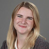 Lily Snyder headshot