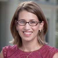 Vivian Garay Santiago headshot