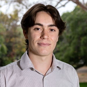 Occidental College student Noah Aguilar '25 headshot