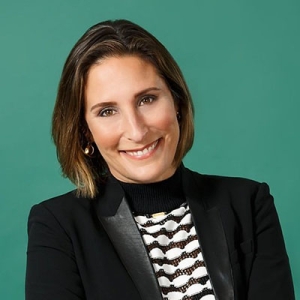 Occidental College alumna Rosalind Wiseman headshot