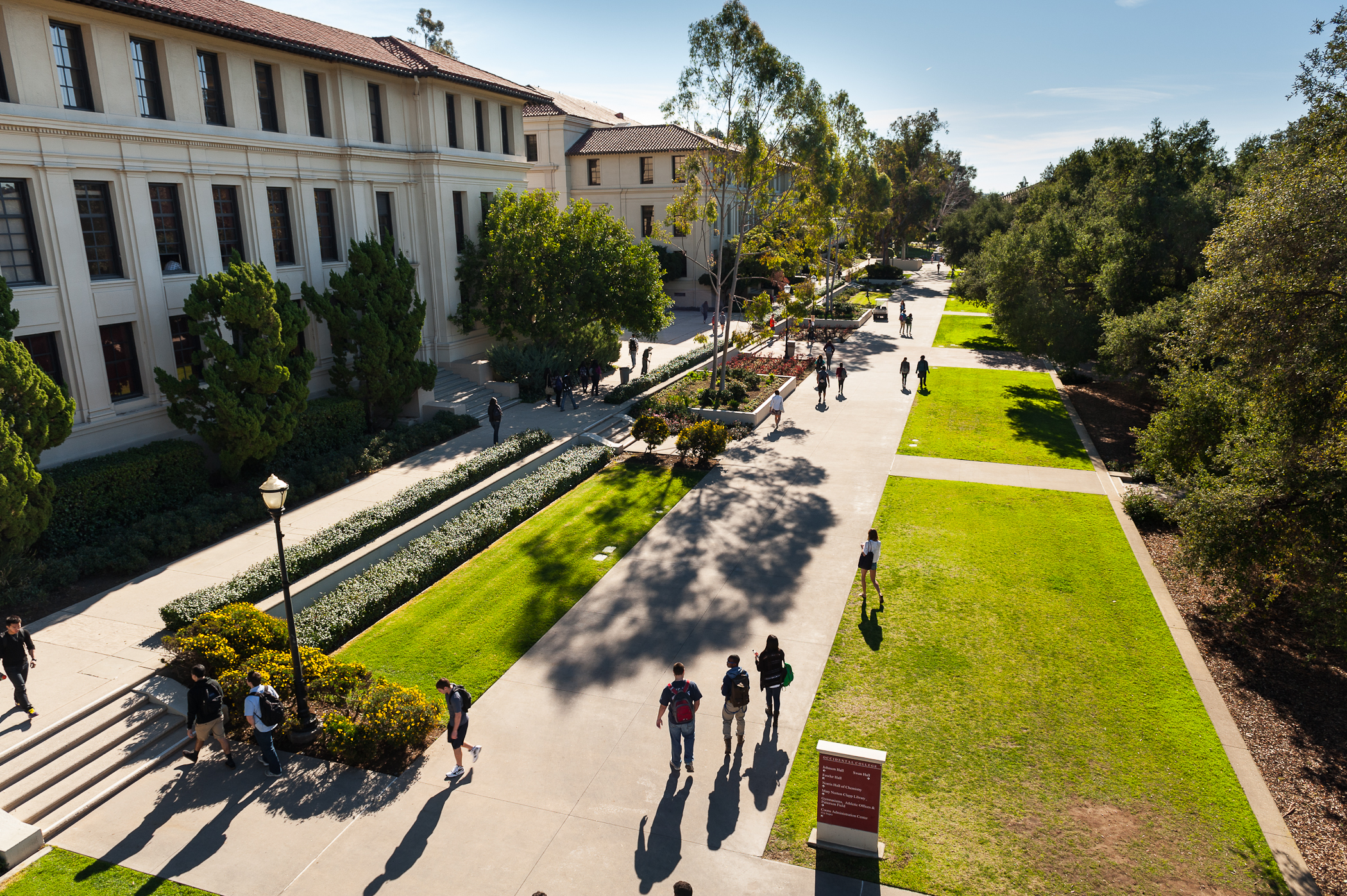 a&a_academicquadwalkway